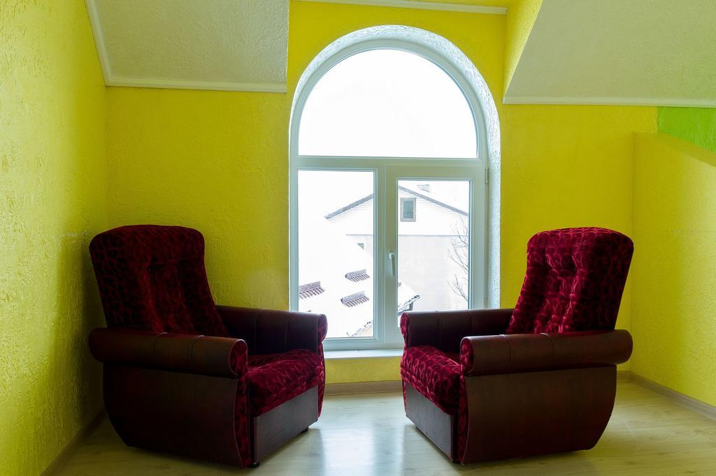 Vacation Home Lubov Kamianets Podilskyi Bagian luar foto